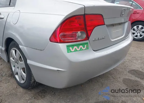 2008 Honda Civic Lx z USA, uszkodzony, nr VIN 1HGFA16558L054910